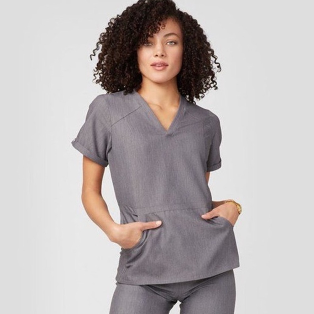 FIGS Technical Collection Flores Peplum Scrub Top